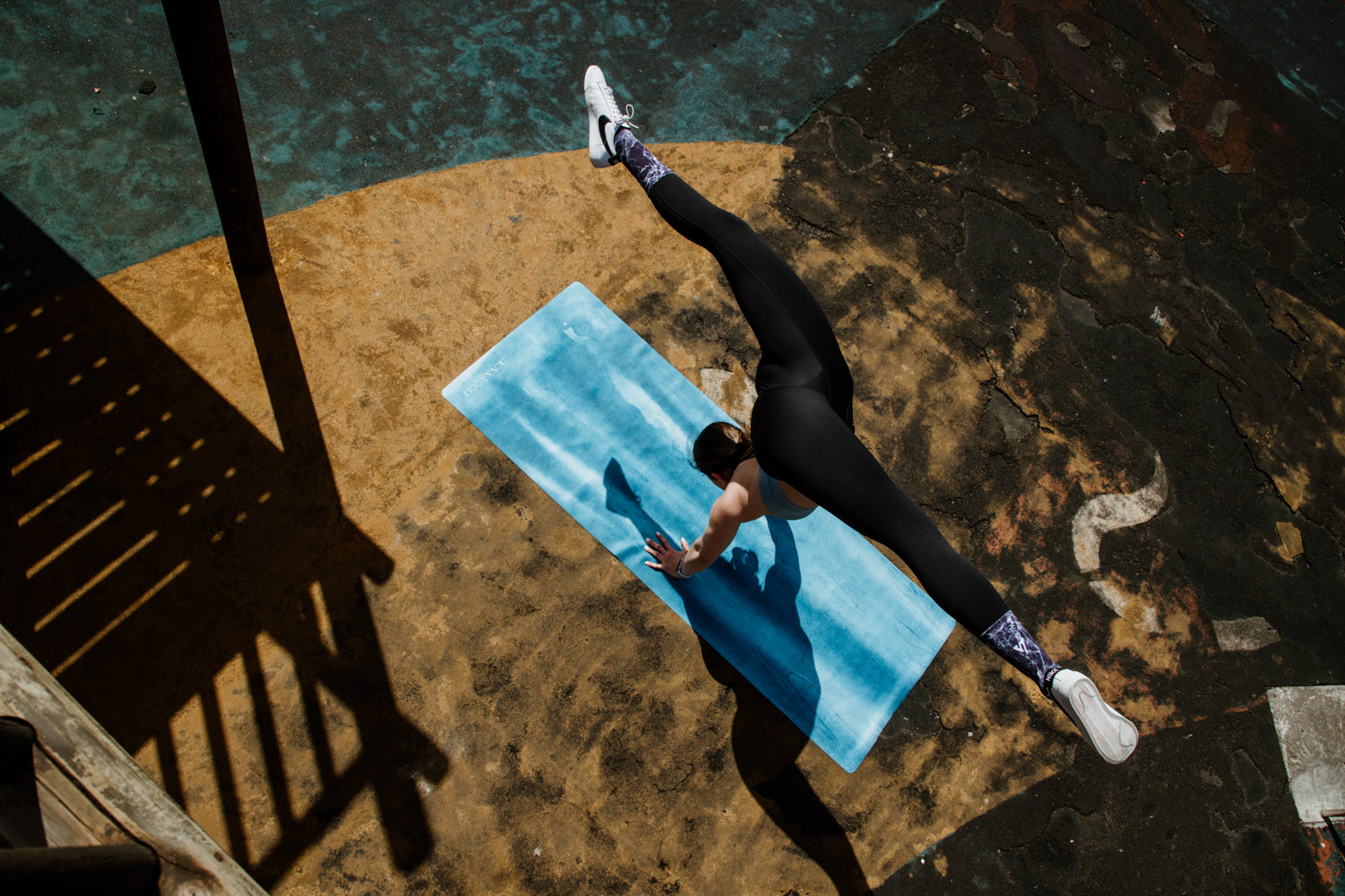 NOMAD Rising Travel Yoga Mat + Carry Strap (OLD LOGO)