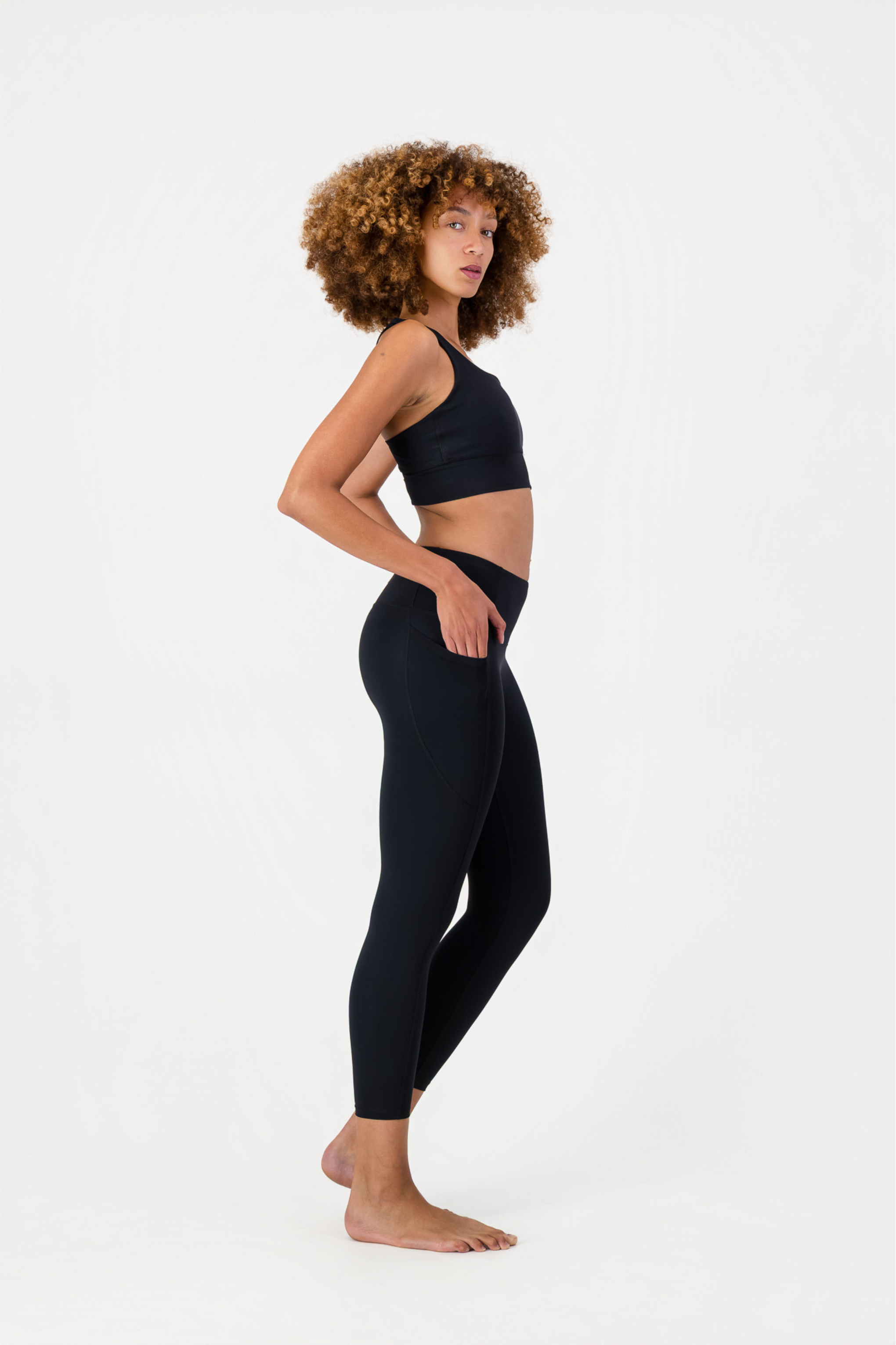The Rhythm Pocket Legging